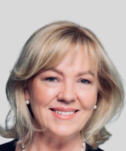 Jacoline Loewen